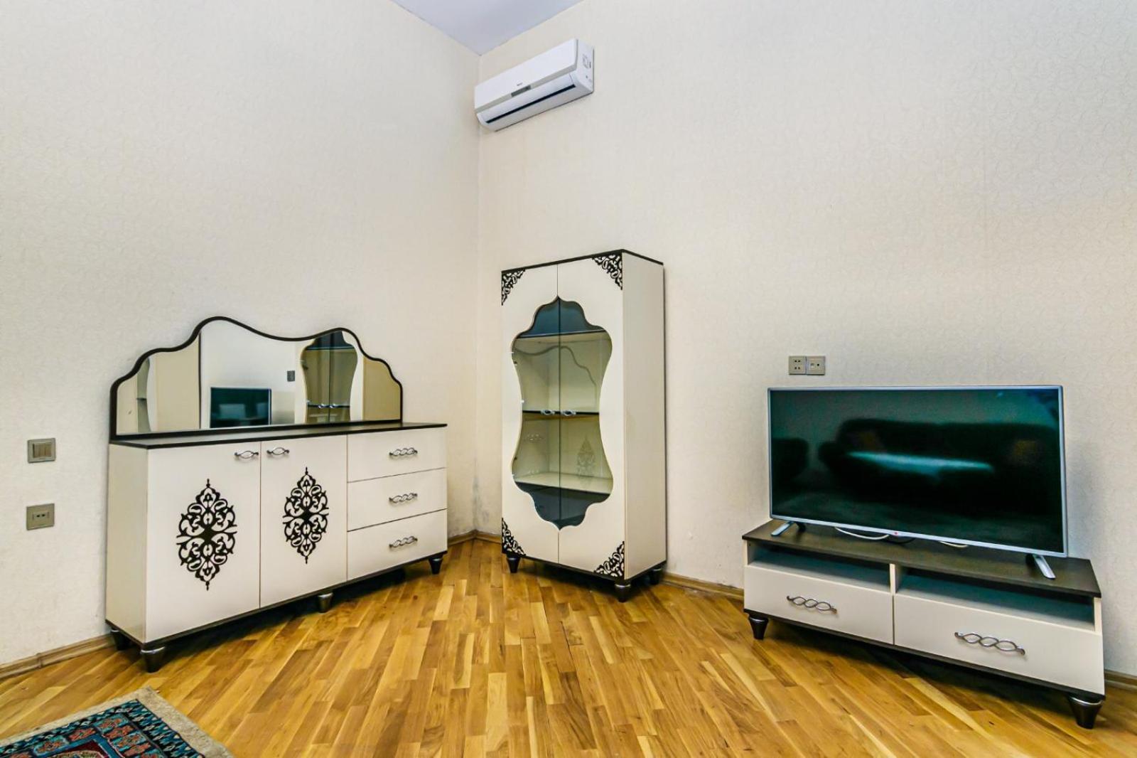 Apartment Adore